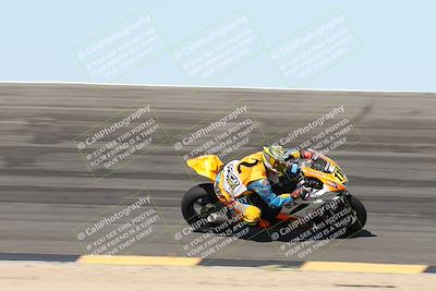 media/May-10-2025-Race Pace (Sat) [[db32fef2da]]/Vested/3-Bowl Set 1 (9am)/